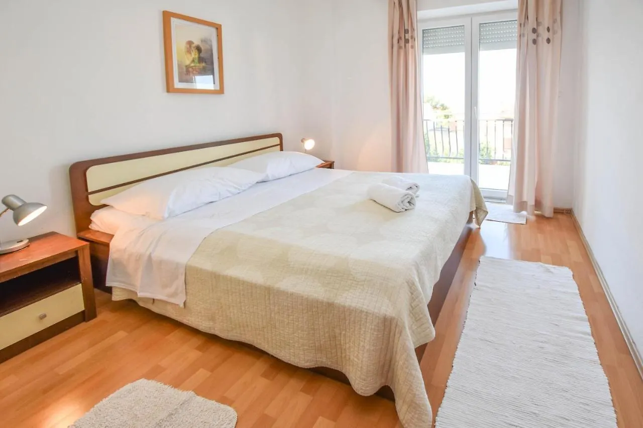 Apartments Grapevines Biograd Na Moru Croatia