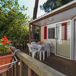 Park za odmor Diana & Josip Mobile Homes, Biograd Na Moru
